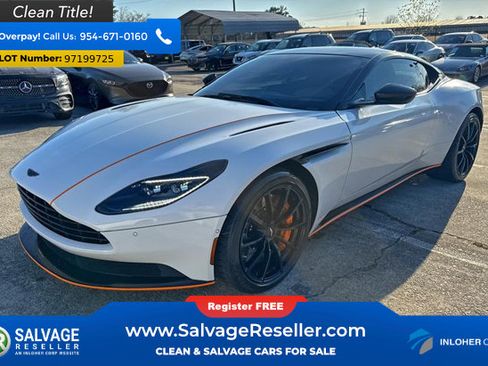 Used 2022 Aston Martin DB11 Coupe image 3