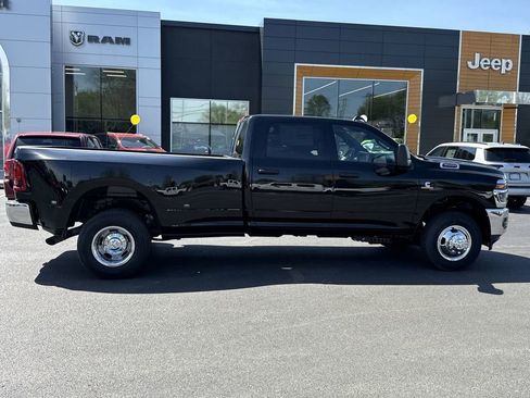 New 2026 RAM 3500 Tradesman image 14
