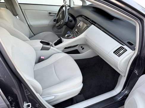 Used 2012 Toyota Prius Two image 15