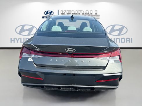 New 2026 Hyundai Elantra Limited FWD image 5