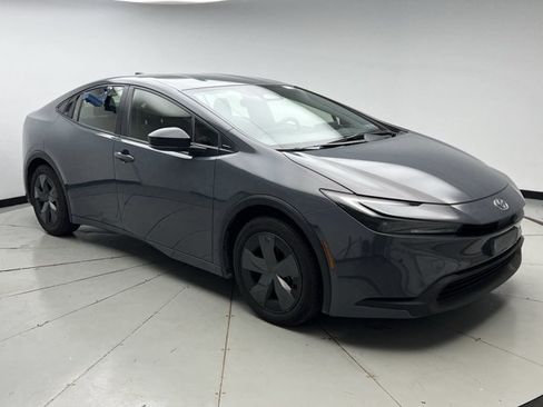 Used 2023 Toyota Prius LE FWD image 7