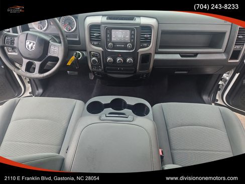 Used 2017 RAM 1500 Express AWD/4WD image 13