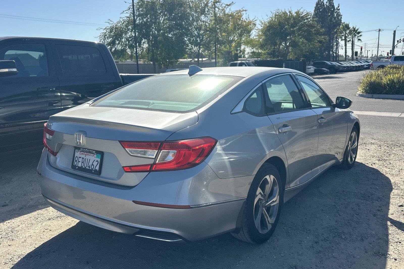 Used 2018 Honda Accord EX image 5
