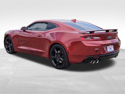 Used 2018 Chevrolet Camaro SS RWD image 8