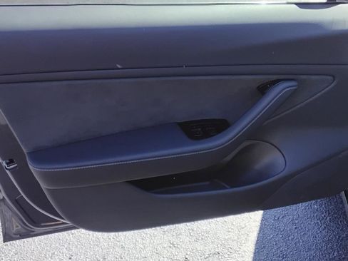 Used 2018 Tesla Model 3 Long Range image 15