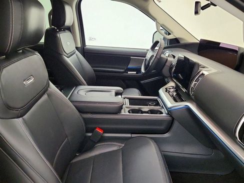 Used 2025 Ford Expedition Max Platinum image 29