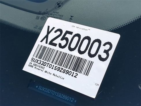 New 2025 BMW X4 xDrive30i w/ Premium Package image 23