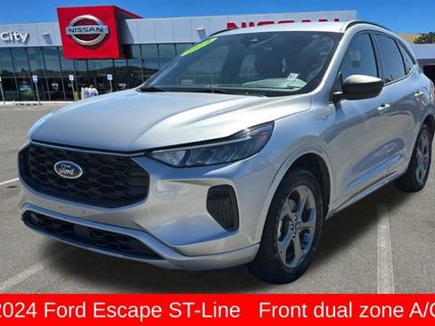 Used 2024 Ford Escape ST-Line AWD/4WD image 7