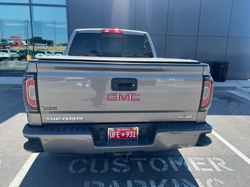 Used 2017 GMC Sierra 1500 SLT AWD/4WD image 3