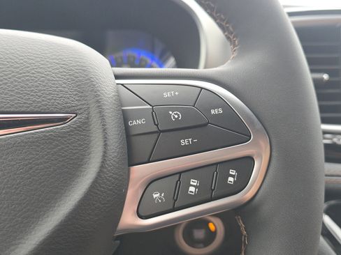 New 2026 Chrysler Pacifica Pinnacle w/ Trailer Tow Group image 9