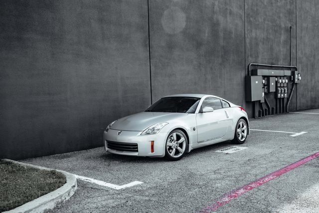 Used 2008 Nissan 350Z Touring w/ Cargo Convenience Pkg RWD image 34