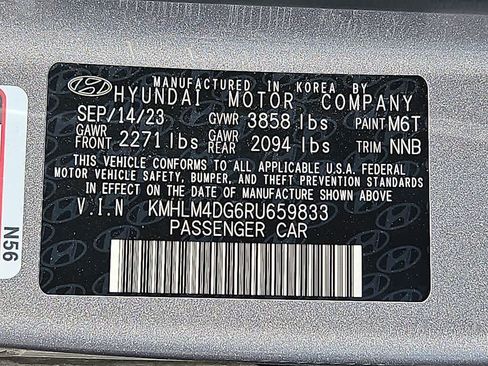 Used 2024 Hyundai Elantra SEL FWD image 27