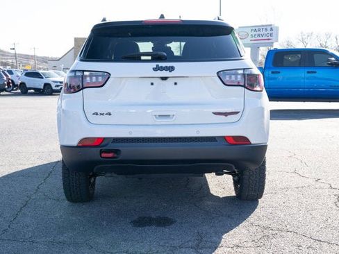 New 2026 Jeep Compass Trailhawk w/ Sun, Sound & Navigation Group AWD/4WD image 4