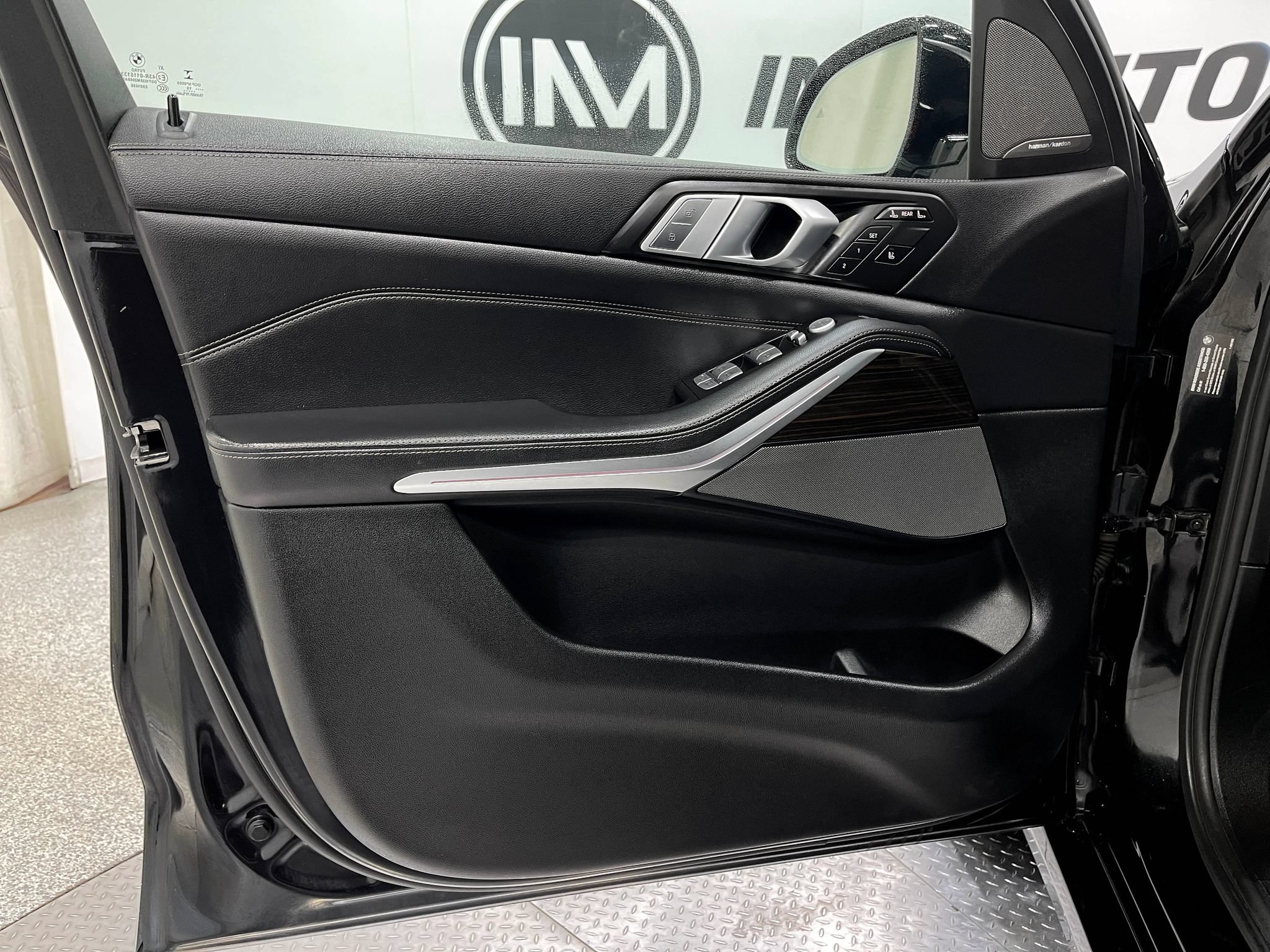 Used 2019 BMW X7 xDrive40i w/ Premium Package AWD/4WD image 15