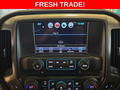 Used 2017 GMC Sierra 2500 SLT w/ All Terrain HD Package AWD/4WD image 19