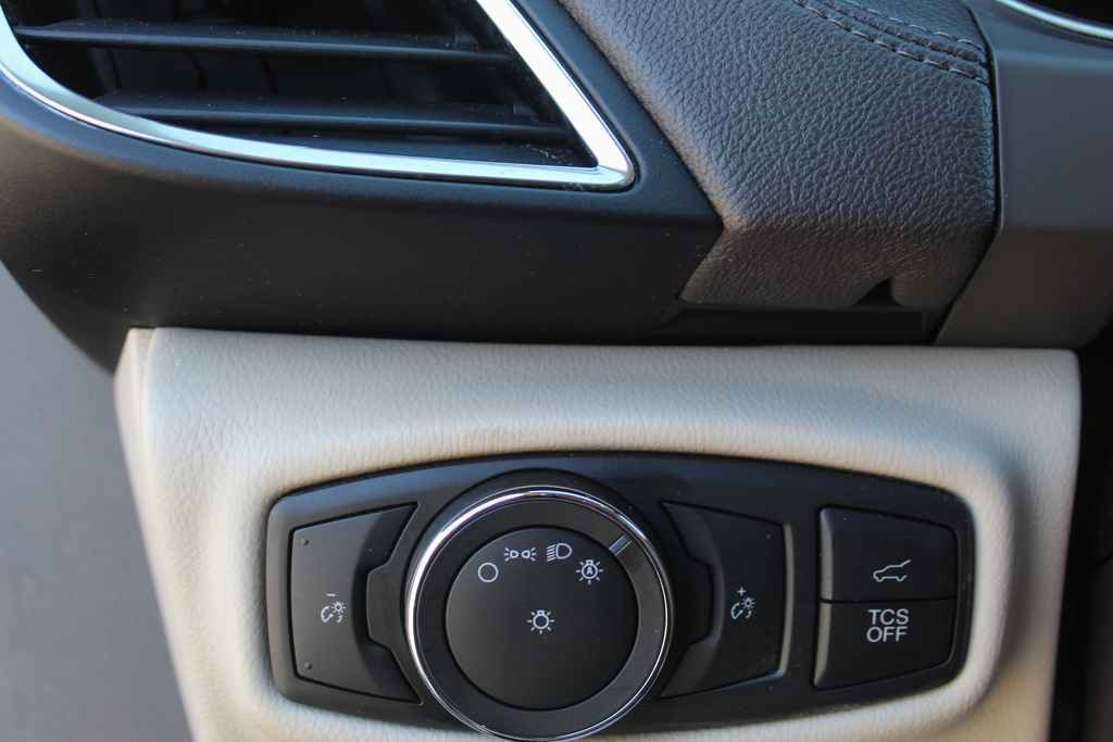 Used 2019 Lincoln Nautilus FWD image 14