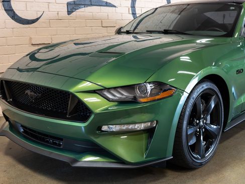 Used 2022 Ford Mustang GT Premium w/ Black Accent Package RWD image 21