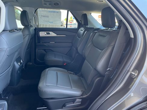 New 2026 Ford Explorer Active w/ Active Comfort Package AWD/4WD image 7