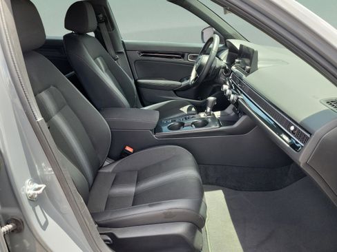 Certified 2025 Honda Civic Sport image 18