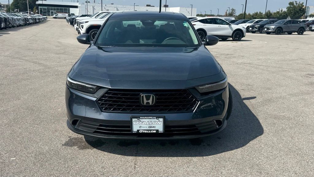 Used 2023 Honda Accord EX image 4