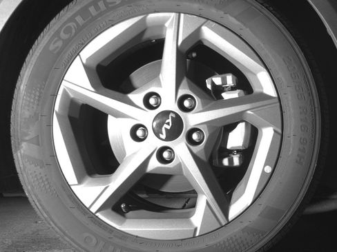 Used 2025 Kia K4 LXS image 12