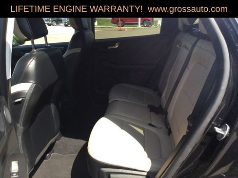 Used 2021 Ford Escape Titanium AWD/4WD image 22