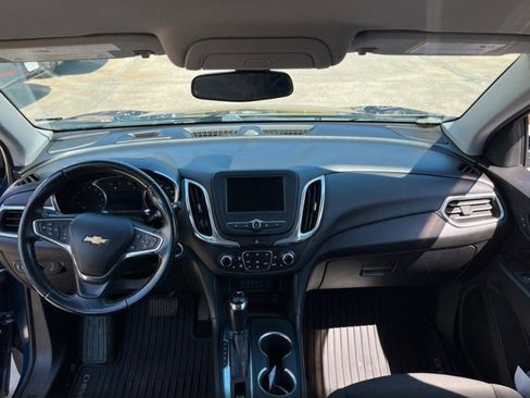 Used 2019 Chevrolet Equinox LT w/ Driver Convenience Package FWD image 13