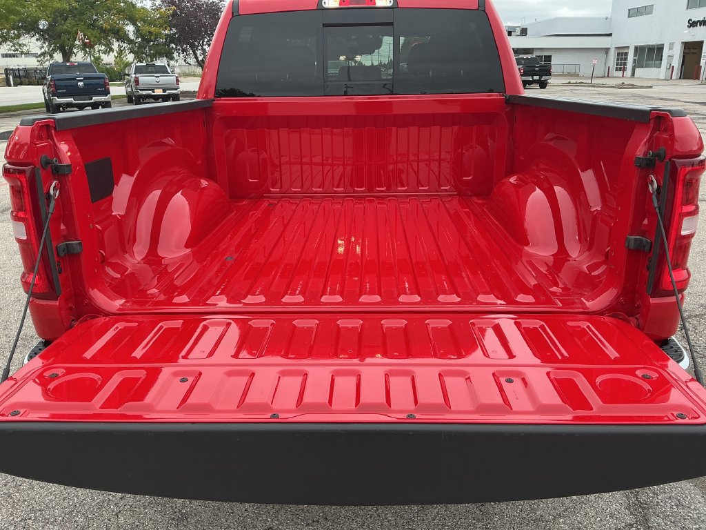 Used 2025 RAM 1500 Big Horn AWD/4WD image 26