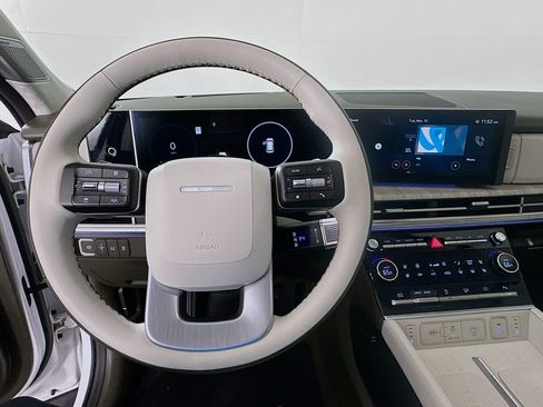 Certified 2025 Hyundai Santa Fe Calligraphy image 11