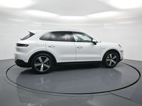 New 2026 Porsche Cayenne S image 31