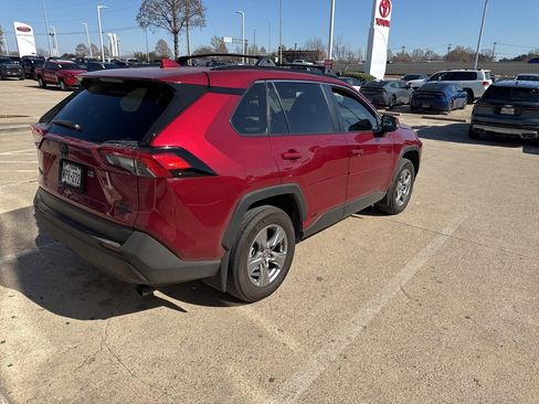 Used 2024 Toyota RAV4 XLE image 4
