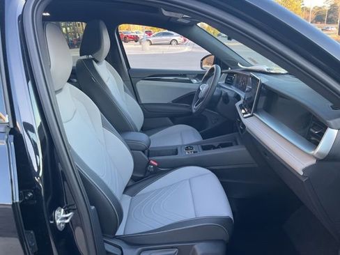 New 2026 Volkswagen Tiguan SE R-Line image 30