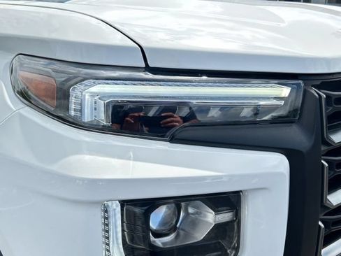 Certified 2023 GMC Canyon AT4 w/ Technology Package AWD/4WD image 15