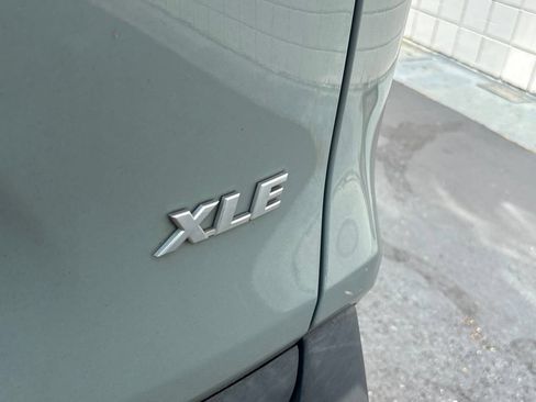 Used 2019 Toyota RAV4 XLE w/ Convenience Package FWD image 35