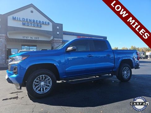 Used 2024 Chevrolet Colorado LT image 1