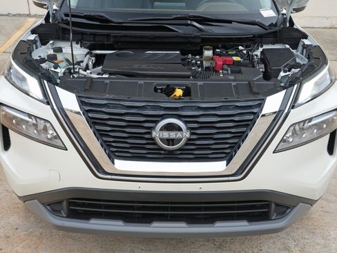 Used 2023 Nissan Rogue SV w/ SV Premium B Package FWD image 7