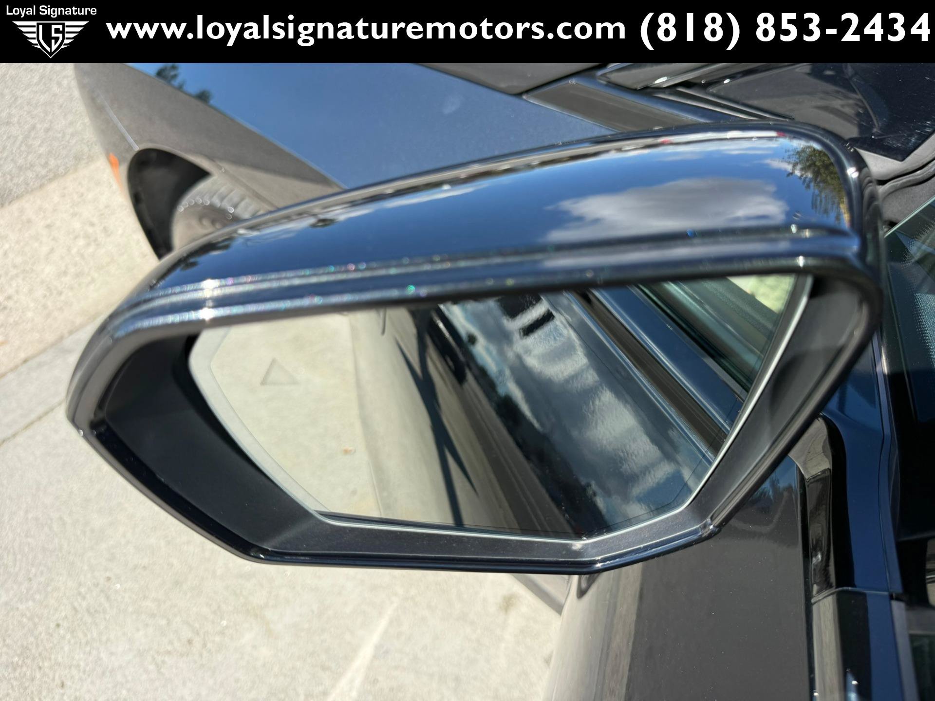 Used 2024 BMW iX xDrive50 w/ Sport Package AWD/4WD image 25