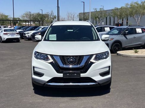 Used 2020 Nissan Rogue SV AWD/4WD image 3