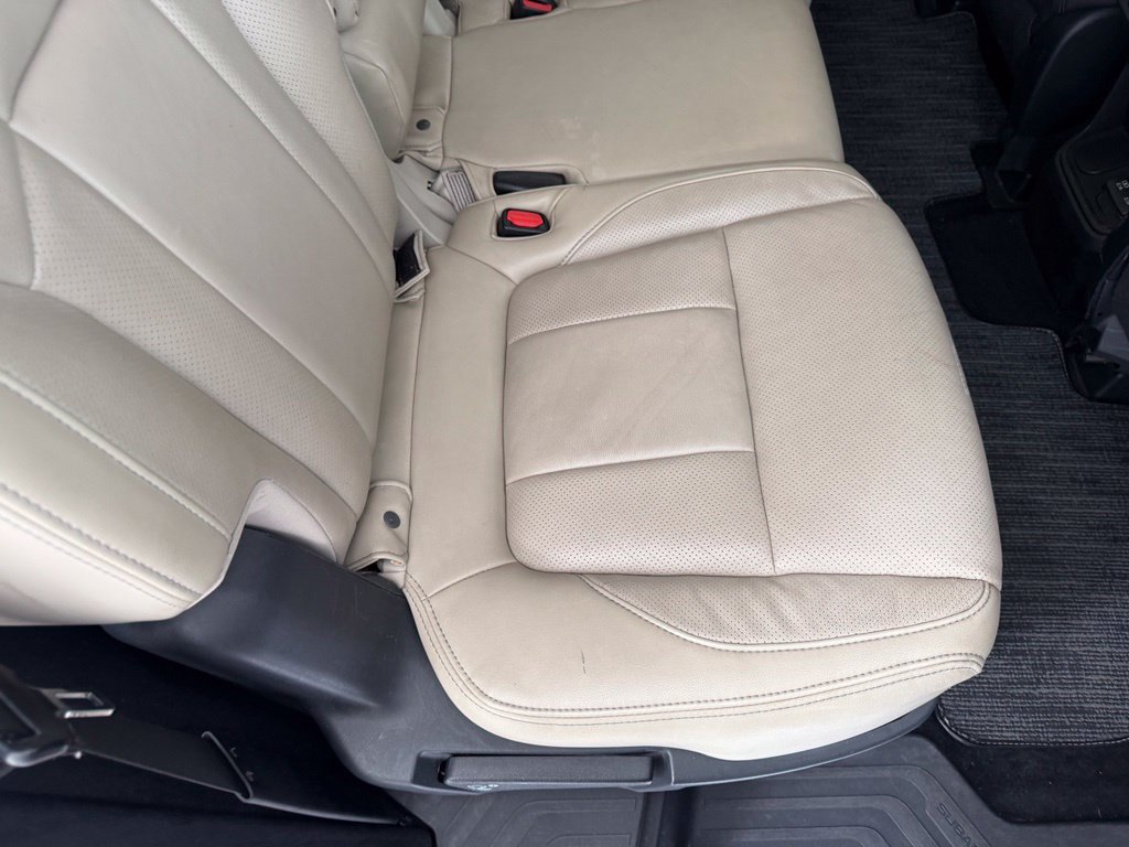 Used 2019 Subaru Ascent Limited AWD/4WD image 18