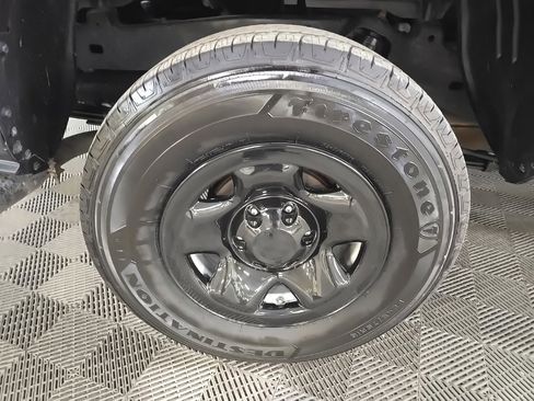 Used 2023 Toyota Tacoma SR image 13