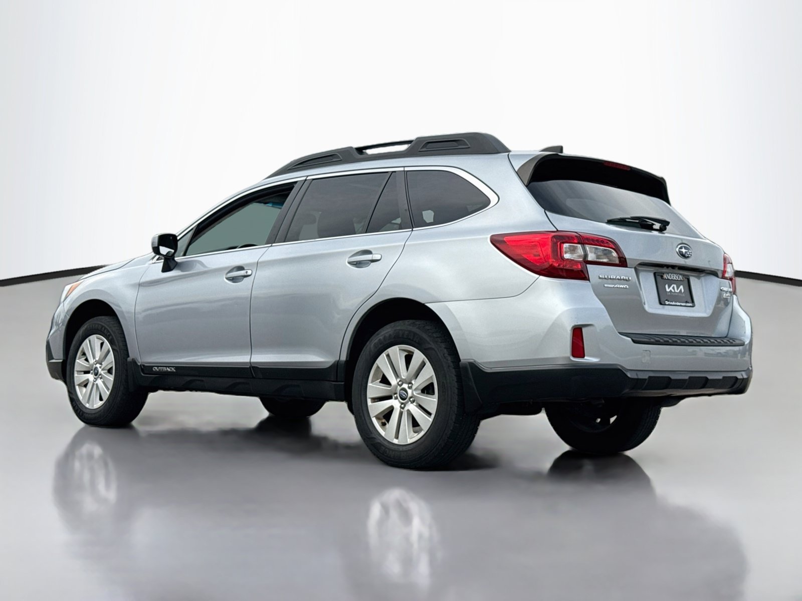 Used 2017 Subaru Outback 2.5i Premium AWD/4WD image 5