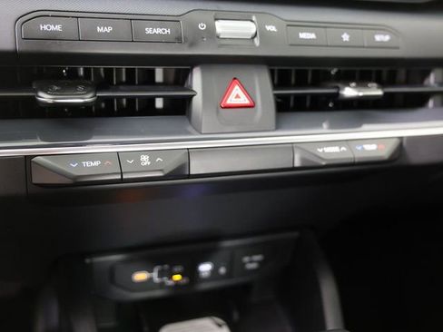 New 2026 Kia K4 EX image 13