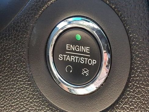 Used 2017 Ford Explorer XLT AWD/4WD image 23