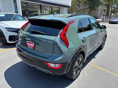 Used 2025 Kia Niro Wind FWD image 14
