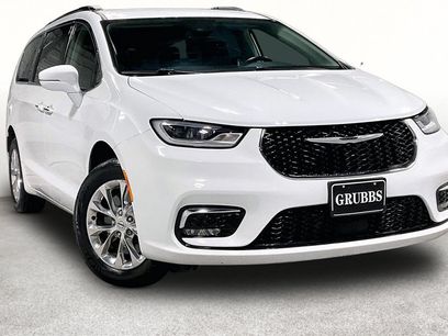 Used 2021 Chrysler Pacifica Touring-L