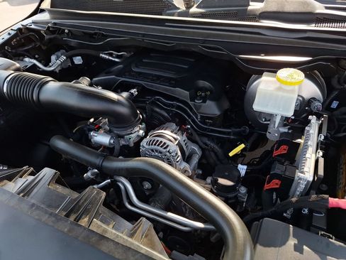 Used 2020 RAM 1500 Big Horn AWD/4WD image 30