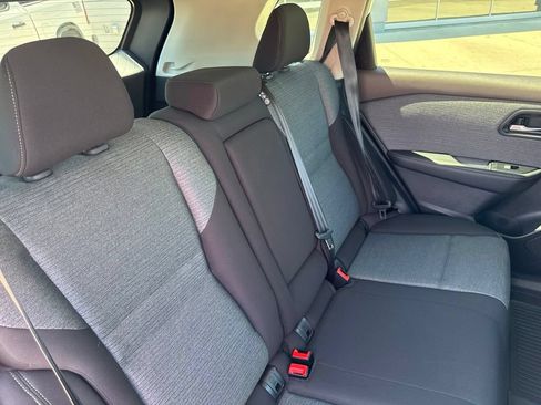 Used 2023 Nissan Rogue SV AWD/4WD image 36