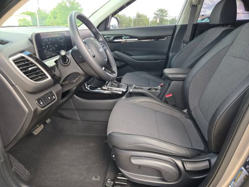 Used 2024 Kia Seltos S AWD/4WD image 9