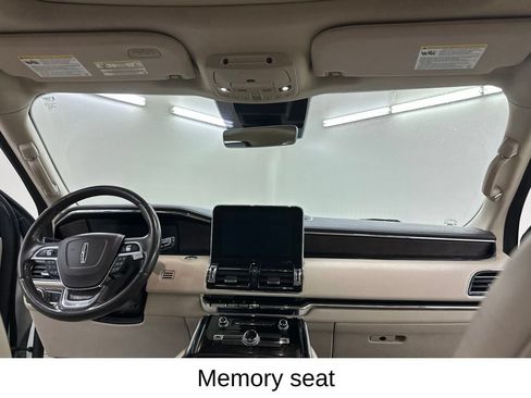 Used 2021 Lincoln Navigator Reserve w/ Equipment Group 208A AWD/4WD image 25