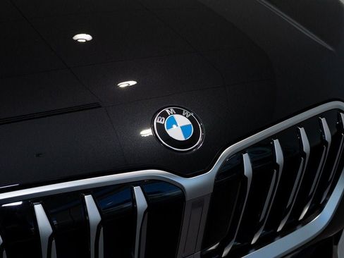 Used 2025 BMW X1 xDrive28i w/ Premium Package AWD/4WD image 7